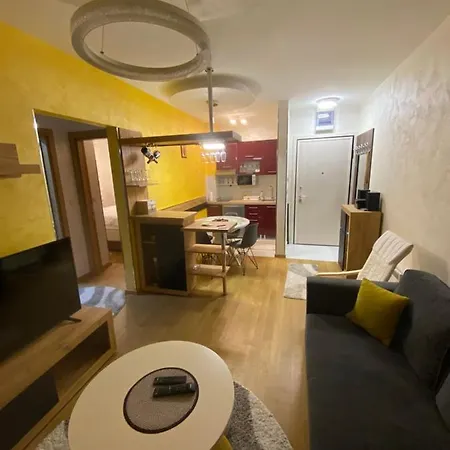 Apartament S 11 *